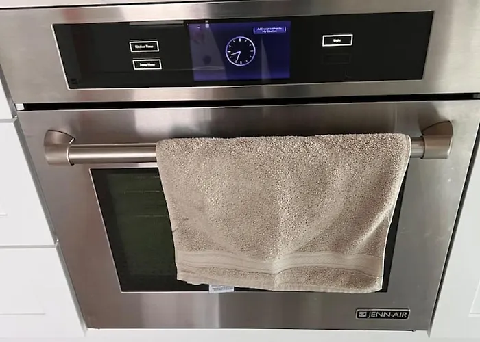 Luxurious Mountain Ranch Retreat Apartment *